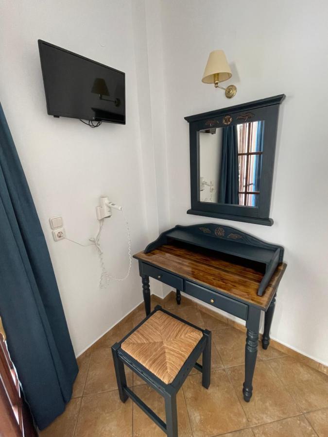 Leonidas Apartments Kamári 外观 照片
