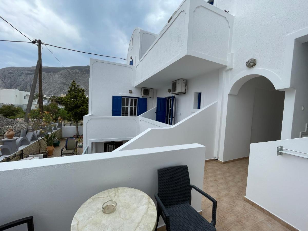 Leonidas Apartments Kamári 外观 照片