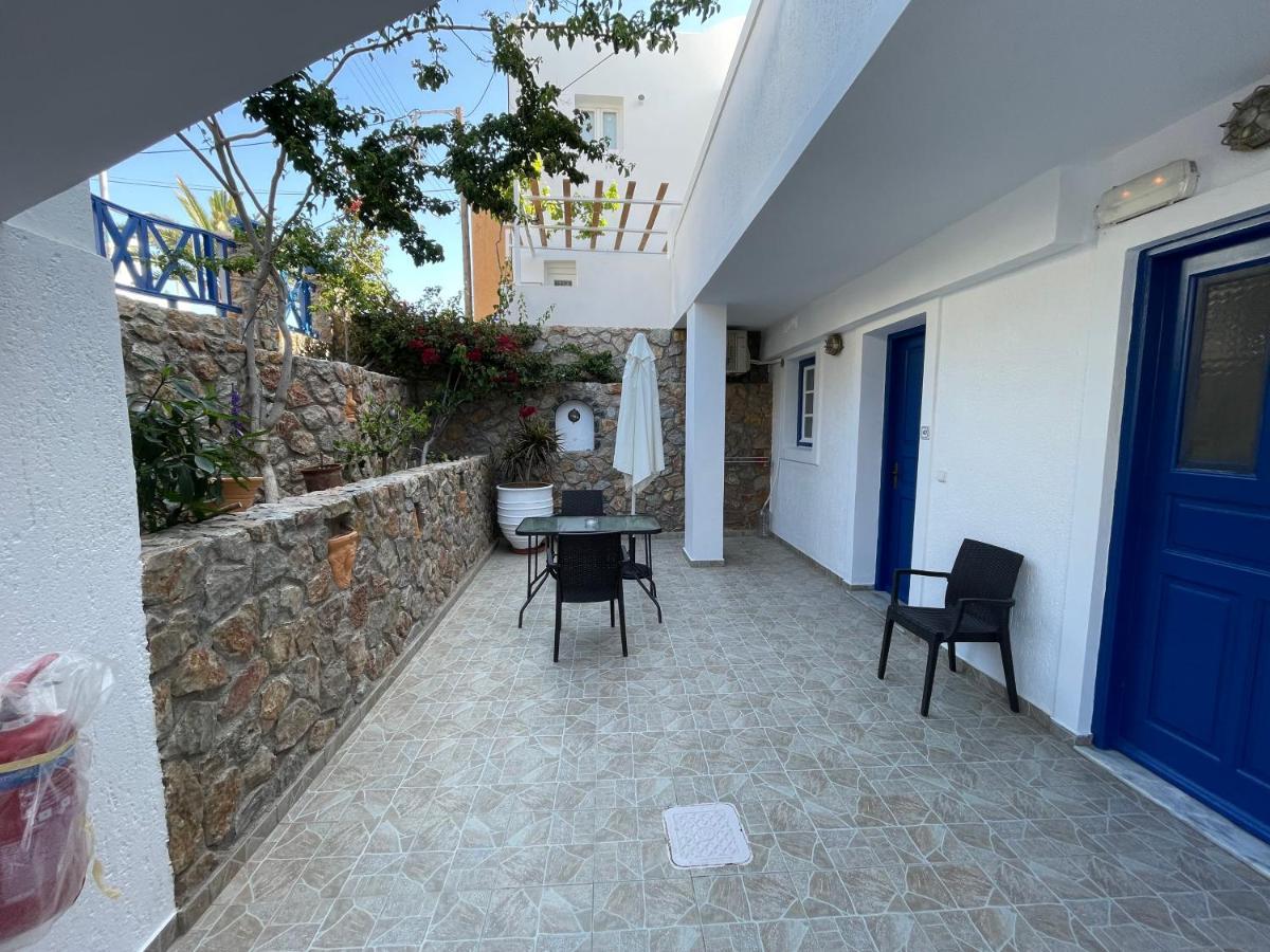 Leonidas Apartments Kamári 外观 照片