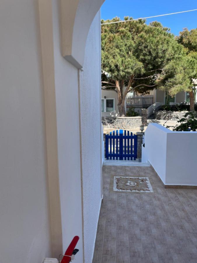 Leonidas Apartments Kamári 外观 照片